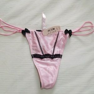 Sexy Little things/ VS